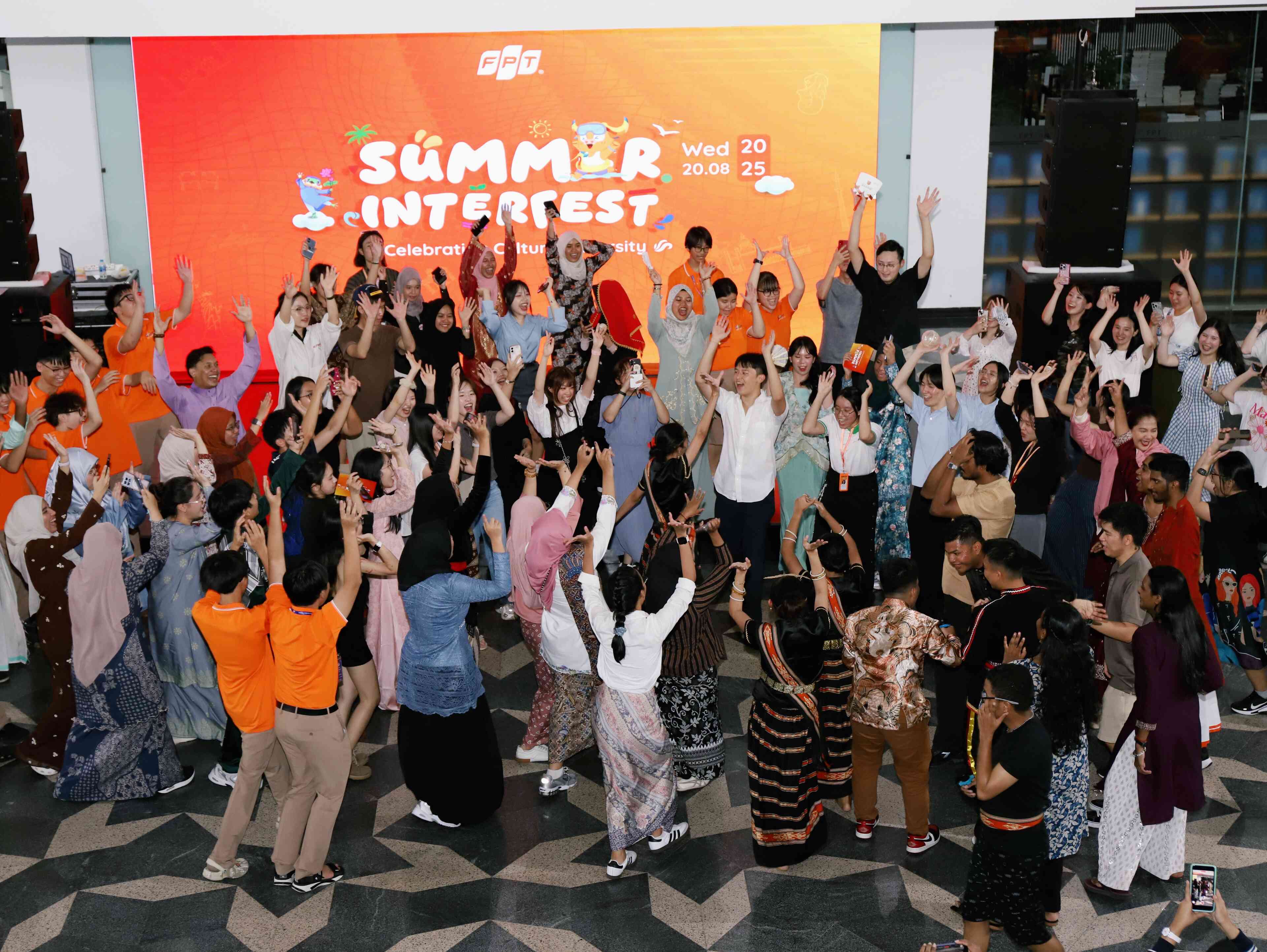 International Students Enjoyed Colorful Summer Interfest Event in Da Nang
